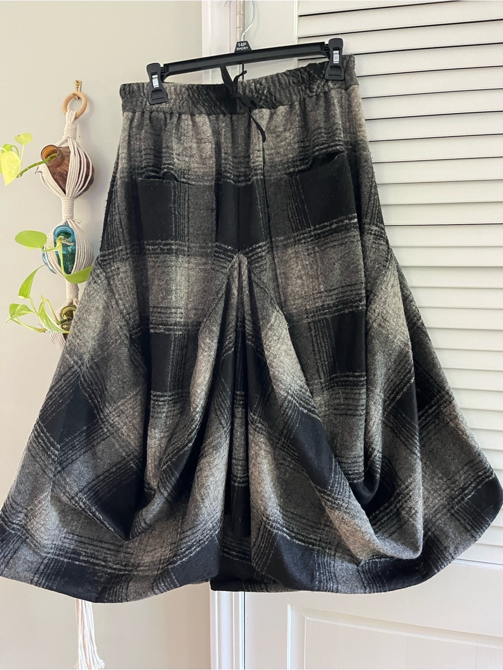 Elemente Clemente Black and Gray Plaid Full Skirt